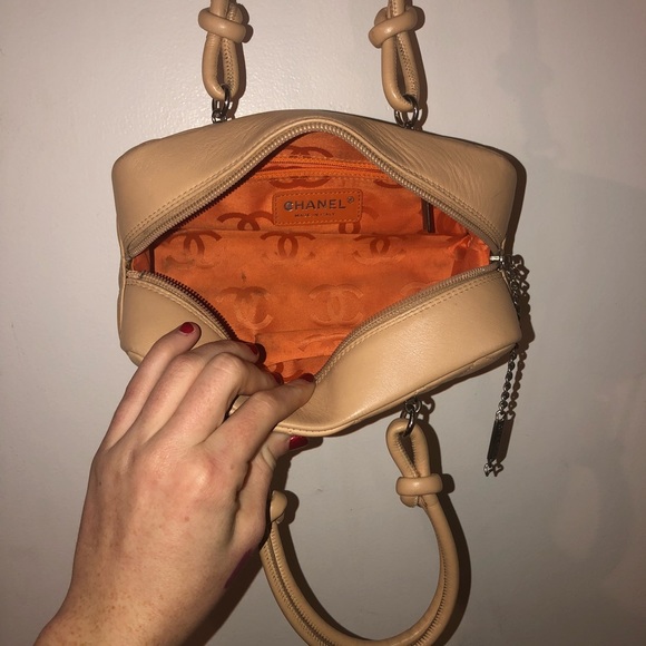 CHANEL tan small purse - Picture 3 of 4